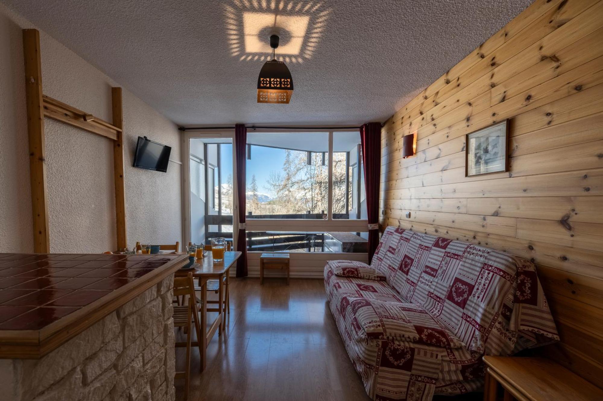 Doux Crepuscule - Au Bord Des Pistes - Parking Apartment Enchastrayes Ngoại thất bức ảnh