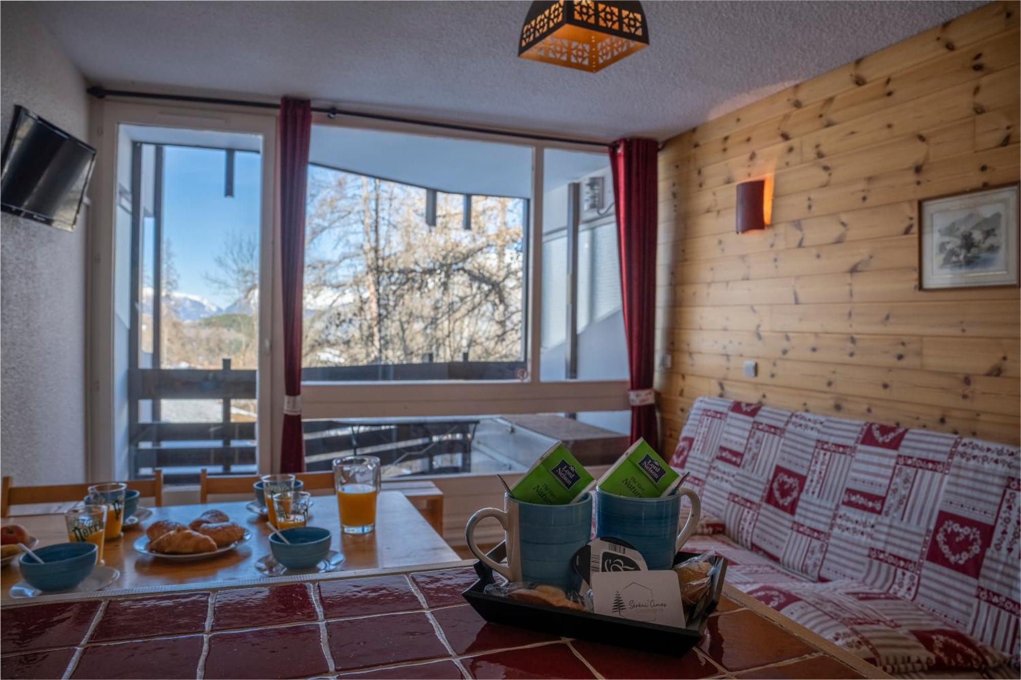 Doux Crepuscule - Au Bord Des Pistes - Parking Apartment Enchastrayes Ngoại thất bức ảnh