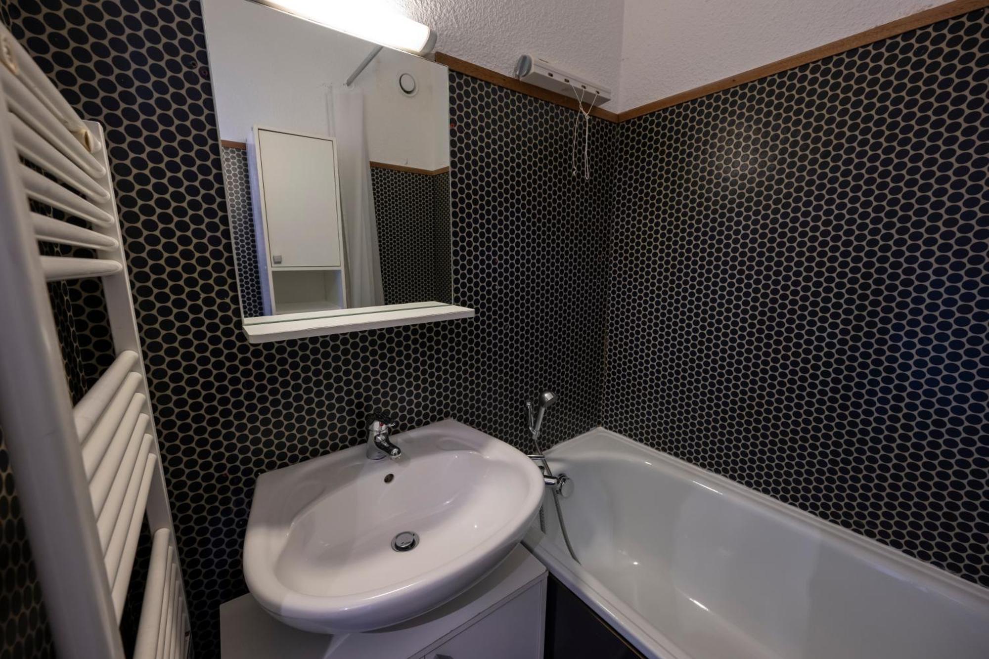 Doux Crepuscule - Au Bord Des Pistes - Parking Apartment Enchastrayes Ngoại thất bức ảnh